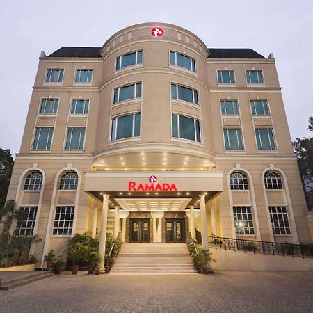 Ramada By Wyndham Jalandhar City Center Екстер'єр фото